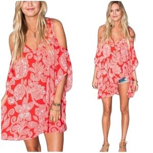 Show Me Your MuMu Peta-boo tunic in red and white paisley print oversized
